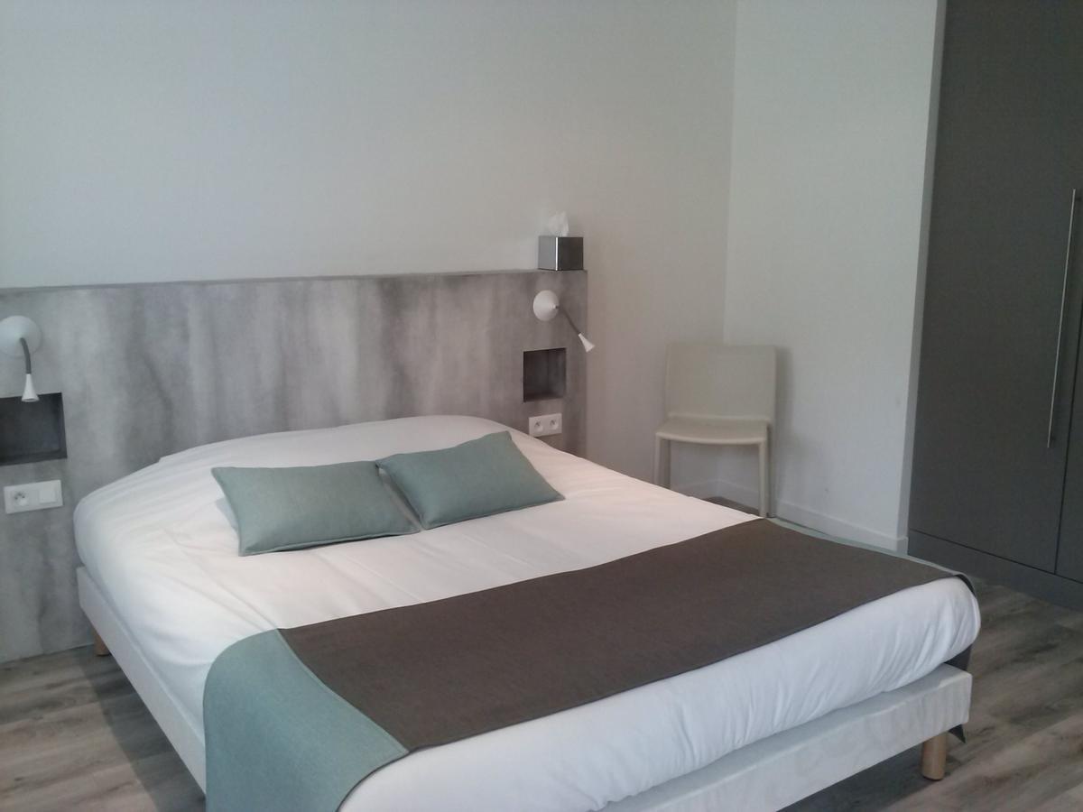Logis - Hotel Restaurant Du Canard Hangest-sur-Somme Esterno foto